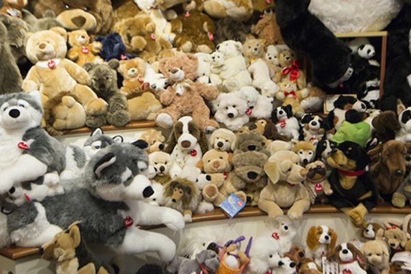 LA RIVOLUZIONE DEI PELUCHE