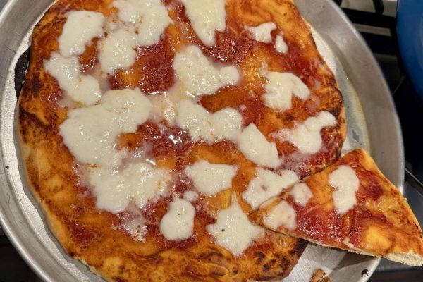 LA PIZZA FATTA IN CASA