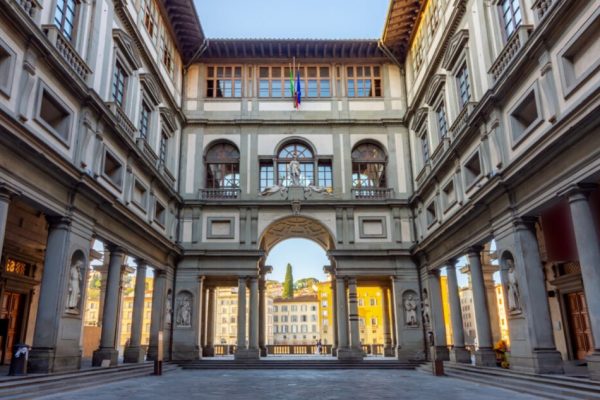 Agli uffizi senza turisti