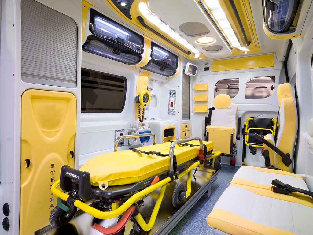 L’interno dell’ambulanza