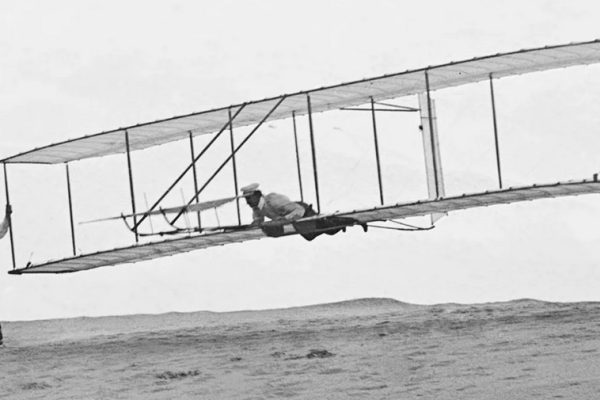 Il primo “volo in aereo” della storia 