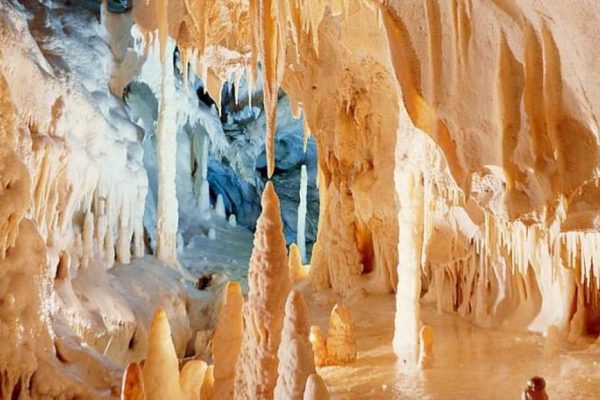 LE 10 GROTTE PIU’ BELLE DA VISITARE IN ITALIA