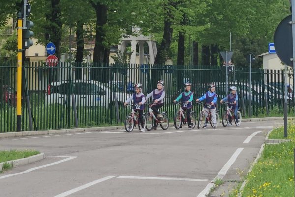 OPERAZIONE VIGILANDIA: CICLISTI PROVETTI PER UN GIORNO!