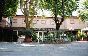 UN GIORNO A TEATRO